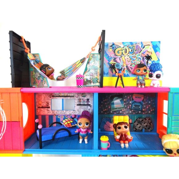 LOL Surprise Doll Club House Play-set Remix W Lots Of Dolls Pets  & Accessories - Picture 8 of 14